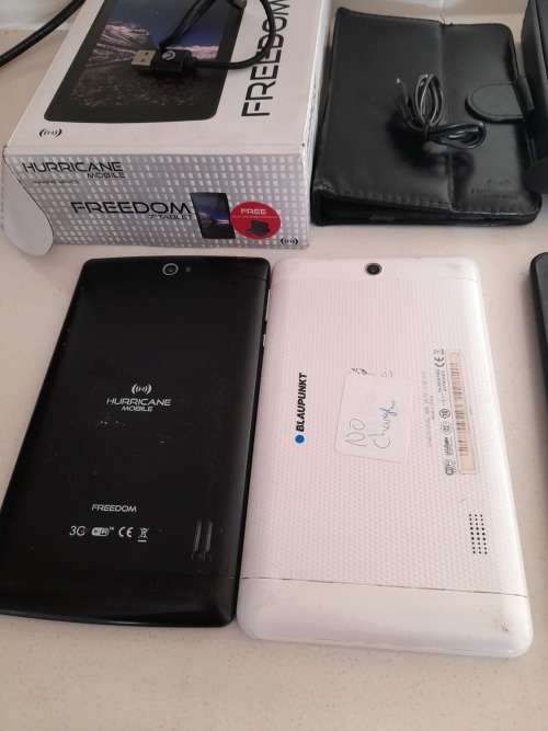 **FREE FREIGHT FRIDAY***BULK LOY OF TABLETS, 1XBLAUPUNKT, 1XTELEFUNKEN,2 X FREEDOM, 1X KINDLE*AS IS*