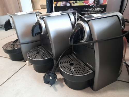 ***LIQUIDATION STOCK**3 X NESPRESSO COFFEE POD MACHINES**SOLD AS PER DESCRIPTION****