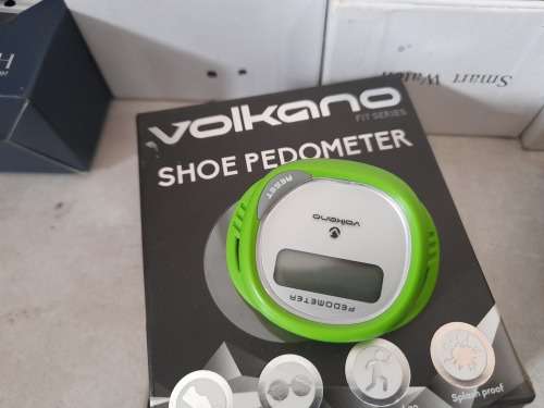 **MONTH END DEAL**LIQUIDATION STOCk*** LOT OF UNTESTED 3G SMART WATCHES***