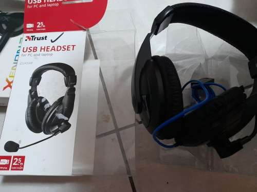 **MONTH END DEAL***LIQUIDATION STOCK**LOT OF 3 X GAMING HEADSETS***WORKING**R99 FREIGHT**