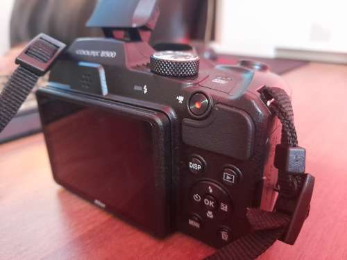 **MONTH END DEAL***DEMO NIKON COOLPIX B500 WITH 16GB CARD, MANUALS ETC IN BOX**R6500****