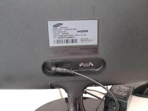 *CRAZY SPECIAL*****2 X SAMSUNG LCD SCREENS, 20 AND 19 INCH**ONE BID FOR BOTH**