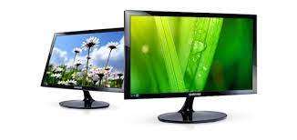 *CRAZY SPECIAL*****2 X SAMSUNG LCD SCREENS, 20 AND 19 INCH**ONE BID FOR BOTH**