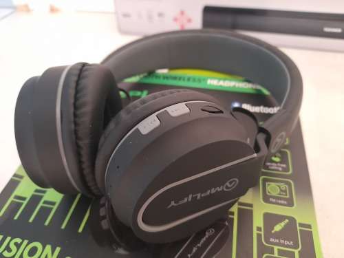 *NEW STOCK**COMBO DEAL**BRAND NEW TELEFUNKEN SOUND BAR AND FREE BLUETOOTH HEADSET*