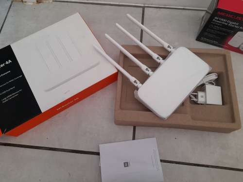 **MONTH END DEAL**COMBO DEAL**XIAOMI 1200MBPS ROUTER and MERCUSYS AV1000 GIGABIT STARTER KIT**