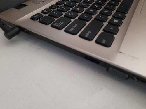 *PRE SUMMER DEAL***ASUS VIVOBOOK MAX F541N WITH CHARGER AND  FREE LAPTOP BAG***