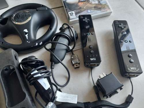 **SNAP FRI DEAL**NINTENDO WII STAND ,REMOTES,NUNCHUCKS,REMOTE GLOVES, GAMES, CABLES, ETC*******