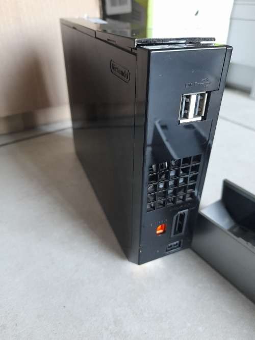 **SNAP FRI DEAL**NINTENDO WII STAND ,REMOTES,NUNCHUCKS,REMOTE GLOVES, GAMES, CABLES, ETC*******