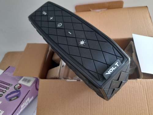 **SNAP FRI DEAL***BULK LOT OF NEW ELECTRONICS**DVD PLAYER, BT SPEAKER,SMART WATCH, THERMOMETER**