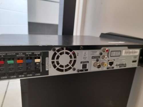 *USED LG LHD657 DVD HOME THEATRE SYSTEM, BLUETOOTH, DVD, USB, 1000W. 51CH, TOP QUALITY*