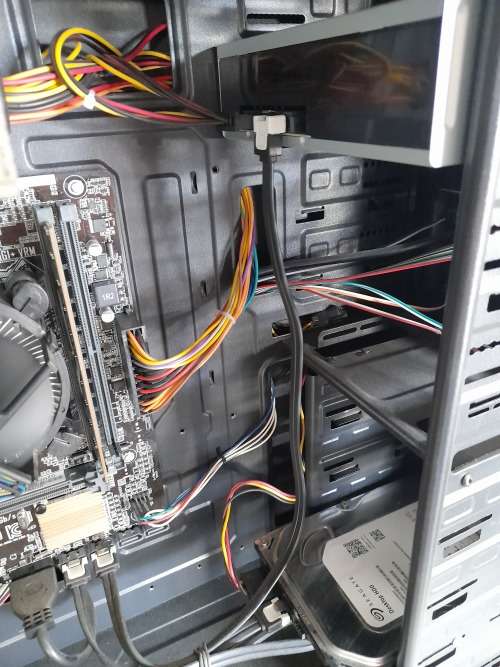 *SNAP FRI DEAL**FAST I3 DESKTOP, 3.7 GHZ 4GB RAM, 1TB HDD, W10, 19inch SCREEN,WIRELESS KEYBRD+MSE*