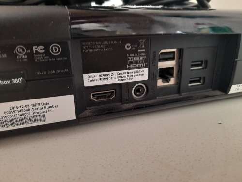 ***MONTH END DEAL**XBOX 360 WITH ONE GAME, NEW XBOX HEADSET REMOTE, POWER SUPPLY, HDMI CABLE****