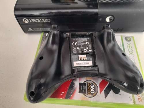 ***MONTH END DEAL**XBOX 360 WITH ONE GAME, NEW XBOX HEADSET REMOTE, POWER SUPPLY, HDMI CABLE****