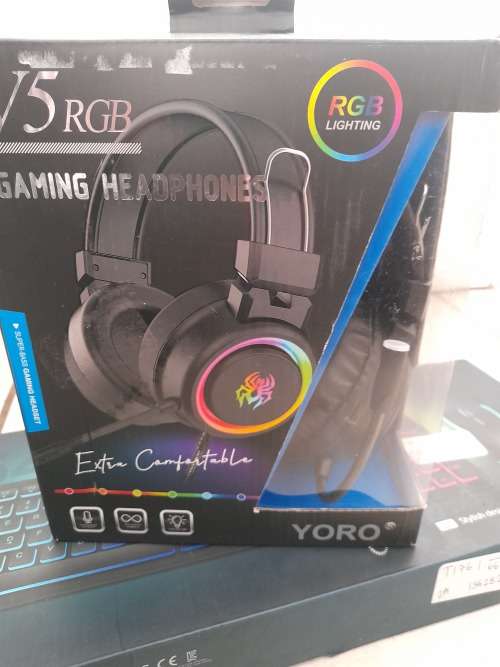 **YOUR CHRISTMAS PRESENT**GAMING HEADSET AND PHILLIPS KEYBOARD AND MOUSE WITH LEDS*R99 FREIGHT**