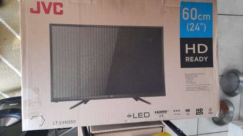 *CHRISTMAS SPECIAL**BRAND NEW JVC 24 INCH FULL HD LED TV IN BOX WITH REMOTE **R3300 RETAIL**
