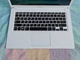 *NEW YEAR DEAL*DEMO MECER XPRESSION Z140C  LAPTOP IN BOX INCL OFFICE**R5700 IN STORE*WHITE