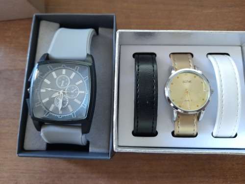 *VALENTINES HIS AND HERS*BRAND NEW WATCH SET WOMANS AND MENS*ONE BID FOR BOTH*R99 FREIGHT