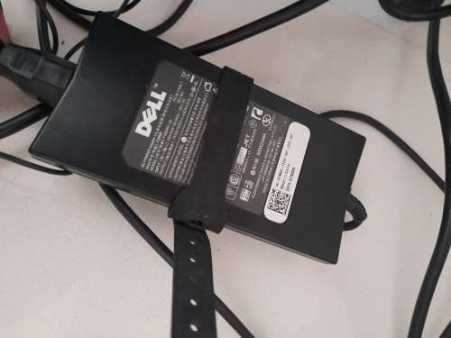 **LIQUIDATION STOCK**DELL INSPIRON ONE 2205, 21INCH ALL IN ONE DESKTOP WITH KEYBOARD AND MOUSE*