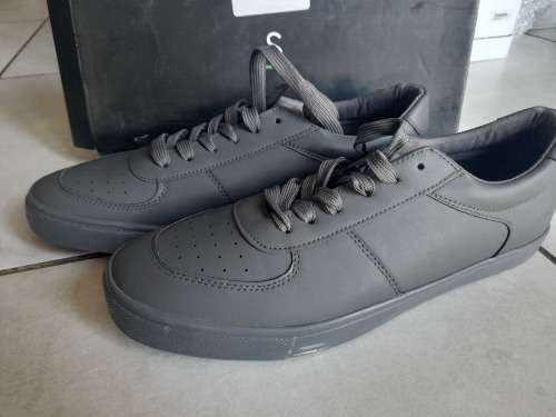 ***BRAND NEW SUPERBALIST KONAN SNEAKER**SIZE 11 IN BOX***R99 FREIGHT**