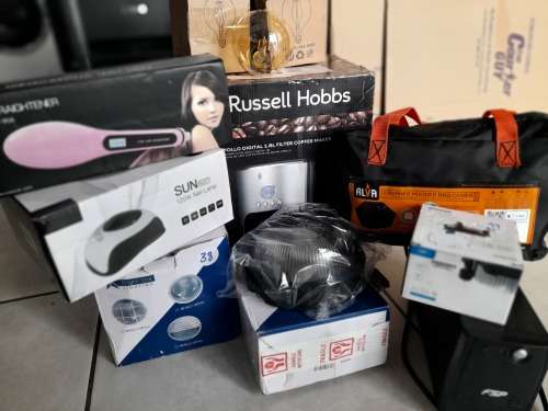 **BULK LOT OF ELECTRONICS*UPS,COFFE MACHIINE,ALVA BBQ COVER,HAIR STRAIGHTNER,NAIL LAMP,LIGHTS ETC***