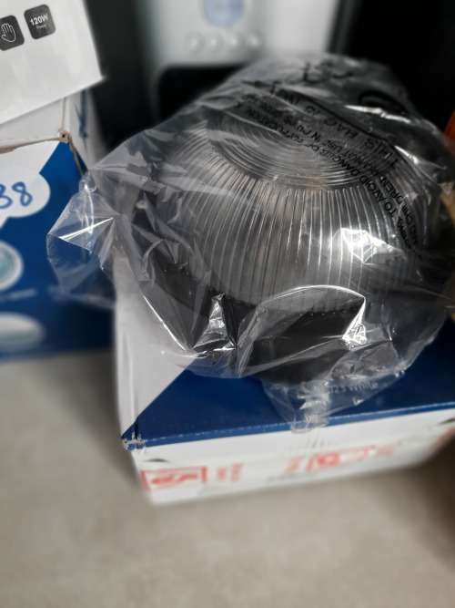 **BULK LOT OF ELECTRONICS*UPS,COFFE MACHIINE,ALVA BBQ COVER,HAIR STRAIGHTNER,NAIL LAMP,LIGHTS ETC***