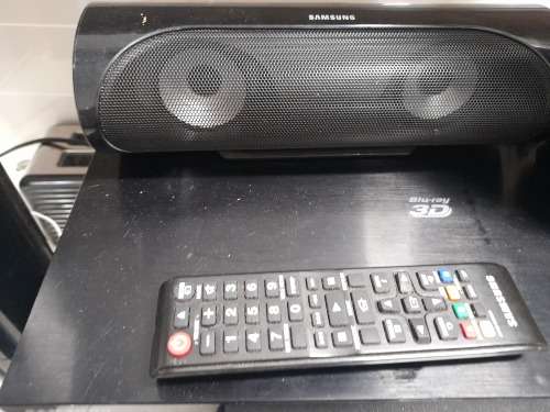 **SAMSUNG 3D/BLUERAY BLUETOOTH SURROUND SYSTEM**WORKING(READ AD)**R7000 NEW**