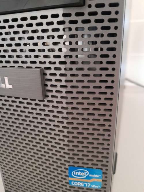 *i7 DELL OPTIPLEX 990, 8GB RAM**FREE SCREEN,KEYBOARD,MOUSE*POWER ON AND SHUTSDOWN*R6500 RETAIL**