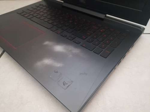 *DELL INSPIRON P72F GAMING LAPTOP FOR SPARES, COMPLETE WITH NO MOTHERBOARD*NEW OVER R15000 VALUE*
