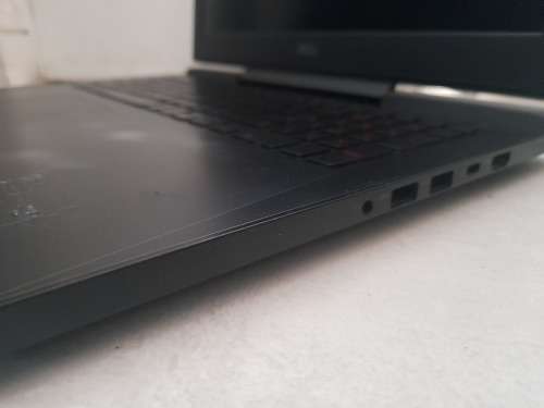*DELL INSPIRON P72F GAMING LAPTOP FOR SPARES, COMPLETE WITH NO MOTHERBOARD*NEW OVER R15000 VALUE*