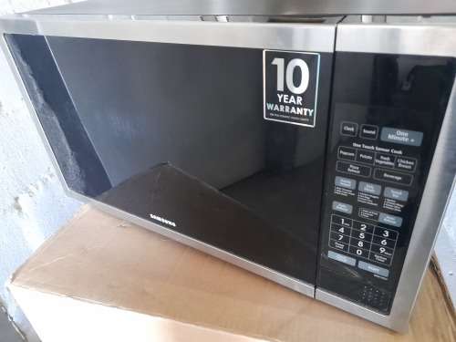 *MONTH END MADNESS*USED SAMSUNG 55L DIGITAL MICROWAVE IN BOX*R6000 IN STORE***