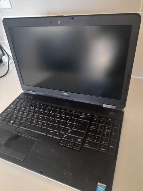 *LIQUIDATION*I7 DELL LATITUDE E6540, 4GB RAM, 500GB HDD,WAS WORKING NOW NOT*SELLS FOR R7000 REFIRB
