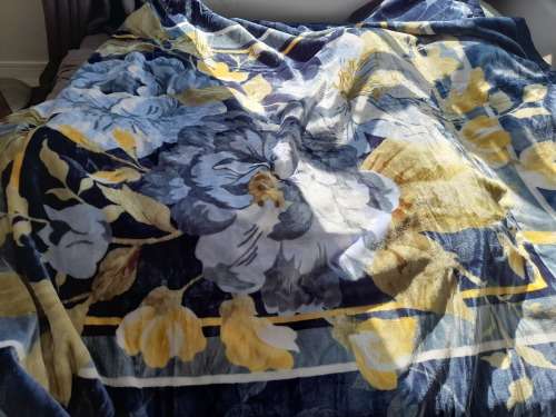 *WEEKEND SPECIAL*LAST ONE AVALIABLE*BRAND NEW ROLENE MINK 2PLY 3KG QUEEN*TOP QUALITY*R1200 RETAIL