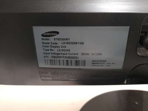 *BULK LIQUIDATION 4 X PC SCREENS, LG, SAMSUNG, PHILLIPS ETC, WITH POWER CORDS*ONE BID FOR ALL 4**