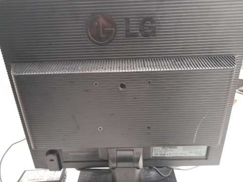 *BULK LIQUIDATION 4 X PC SCREENS, LG, SAMSUNG, PHILLIPS ETC, WITH POWER CORDS*ONE BID FOR ALL 4**