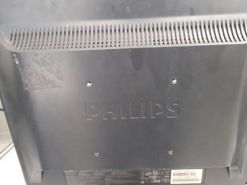 *BULK LIQUIDATION 4 X PC SCREENS, LG, SAMSUNG, PHILLIPS ETC, WITH POWER CORDS*ONE BID FOR ALL 4**