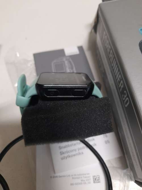 *MOTHERS DAY DEAL**GARMIN FORERUNNER 30 IN BOX WITH CHARGER AND MANUALS*R2800 IN STORE**