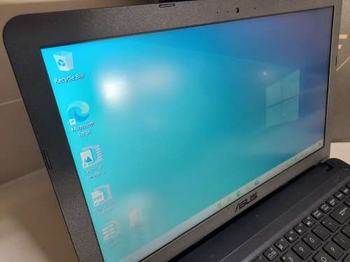 * ASUS VIVOBOOK X543N 4GB RAM,500GB HDD,IN BOX*SLIGHT SCUFF MARKS ON LID REST LIKE NEW**R6000 RETAIL