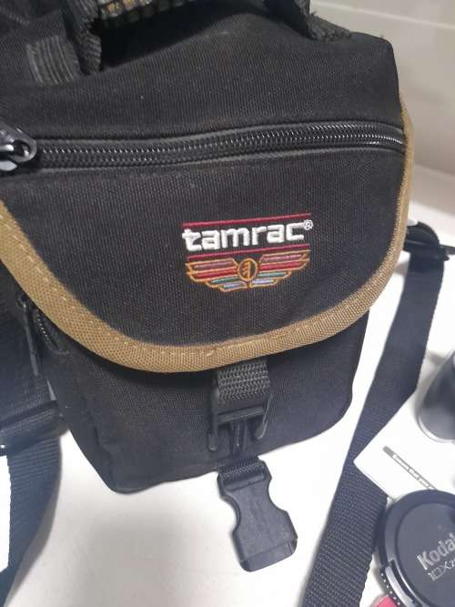 *MAY MADNESS DEALS*LOT OF 2 CAMERAS**KODAK WITH BAG*SONY WITH BAY+2 FREE NEW 16GB MEMORY CARDS**