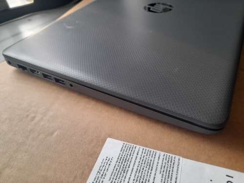 *HUGE SALE*LIKE NEW HP 15 LAPTOP IN BOX**15.6INCH,4GB RAM, 500GB HDD,FHD SCREEN,W10*R6500 IN STORE**