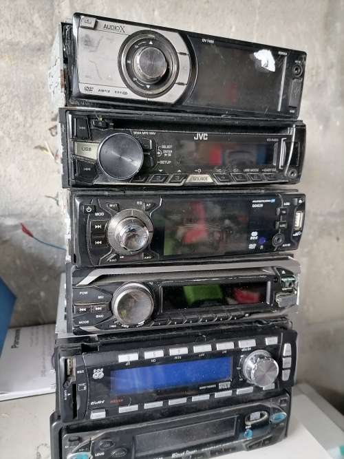*WAREHOUSE CLEARANCE*LOT OF 6 X CAR RADIOS, UNTESTED**AS IS**