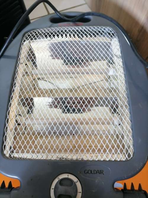 ***AWESOME  COMBO DEAL***KETTLE,TOASTER,GAS STOVE,HEATER,FAN**ONE BID FOR THE LOT**