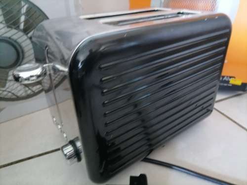 ***AWESOME  COMBO DEAL***KETTLE,TOASTER,GAS STOVE,HEATER,FAN**ONE BID FOR THE LOT**