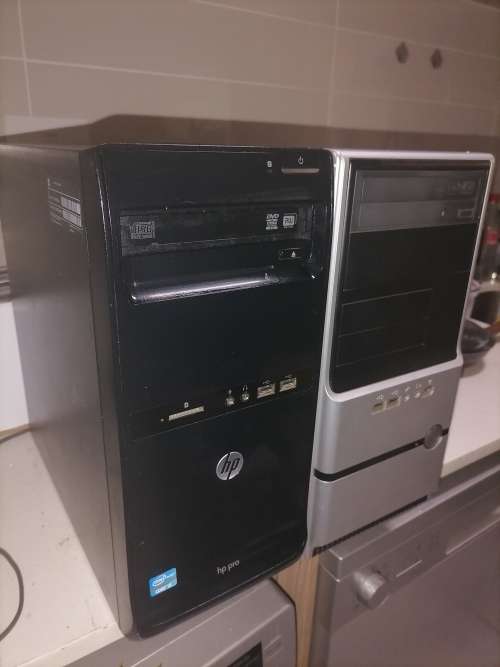 *YOUTH DAY DEALS*2 X PC BOXES*ONE IS HP PRO I3, THE OTHER IM NOT SURE*ONE POWERS ON*ONE BID FOR BOTH