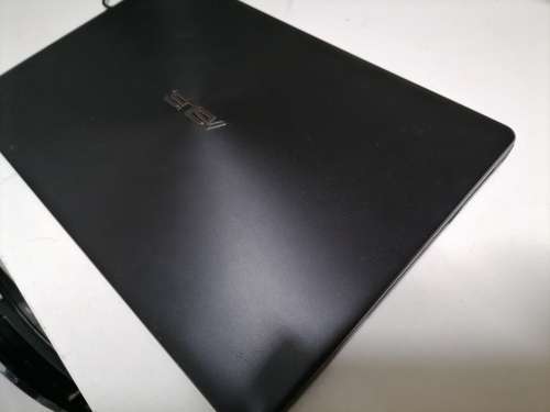 *PAY DAY DEALS*GOOD SPECS*I5 ASUS X550D,8GB RAM, 1TB HDD,W10,INTEL HD GRAPHICS 4000**