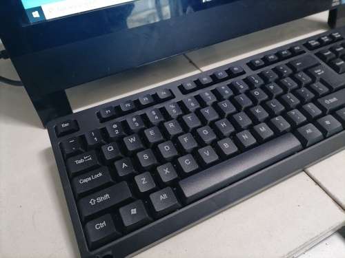 **i3 LENOVO THINKCENTRE EDGE 62Z ALL IN 1 DESKTOP PC WITH NEW WIRELESS KEYBOARD/MOUSE*R8000 RETAIL