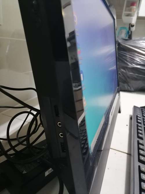 **i3 LENOVO THINKCENTRE EDGE 62Z ALL IN 1 DESKTOP PC WITH NEW WIRELESS KEYBOARD/MOUSE*R8000 RETAIL