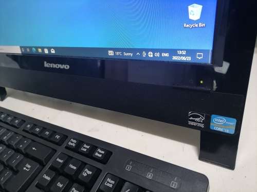 **i3 LENOVO THINKCENTRE EDGE 62Z ALL IN 1 DESKTOP PC WITH NEW WIRELESS KEYBOARD/MOUSE*R8000 RETAIL