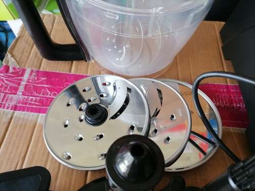 *CHRISTMAS IN JULY*DEMO HOMECHOICE ENZO FOOD PROCESSOR AND BLENDER WITH ACCESSORIES*R2999