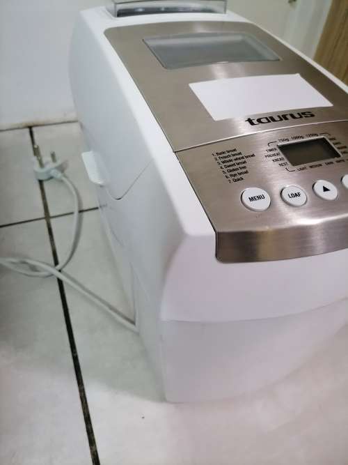 *GRAB THIS AWESOME DEAL*DEMO  TAURUS PA-CASOLA DIGITAL BREAD MACHINE*R5000 IN STORE**