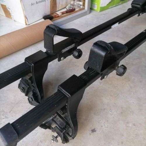 *MASSIVE MONTH END*SET OF THULE ROOF RACKS WITH CANOE CARRIER AS WELL*